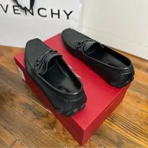Salvatore Ferragamo | Shoes | Like New Black Ferragamo  display picture 1